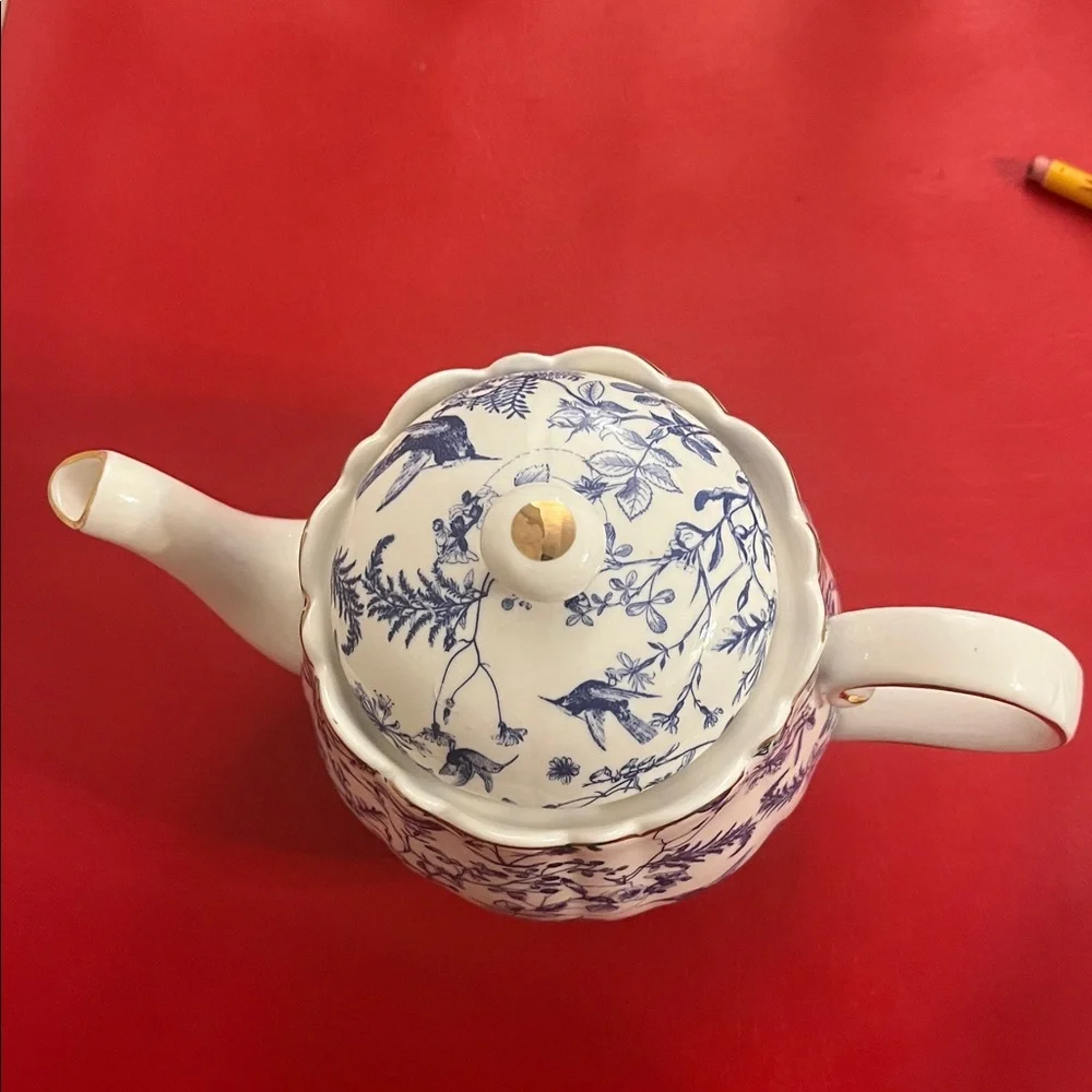Blue White Bird by GRACE'S TEAWARE 5.5”H 5”D